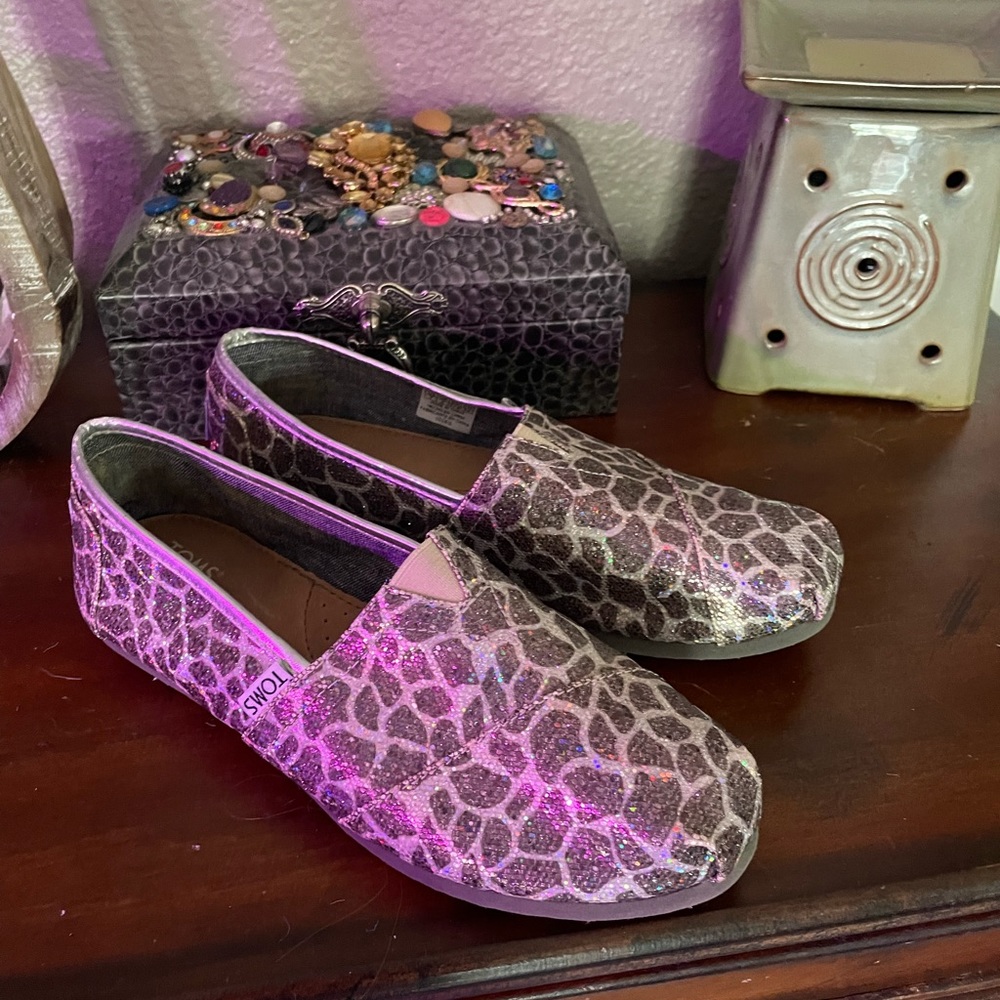 Tom’s animal print glitter alpargatas Size 7